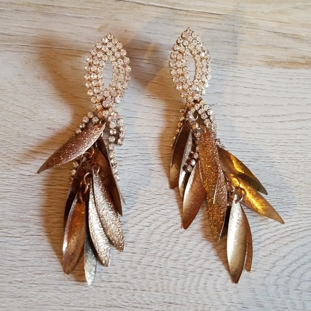 Gold Sparkling Earrings